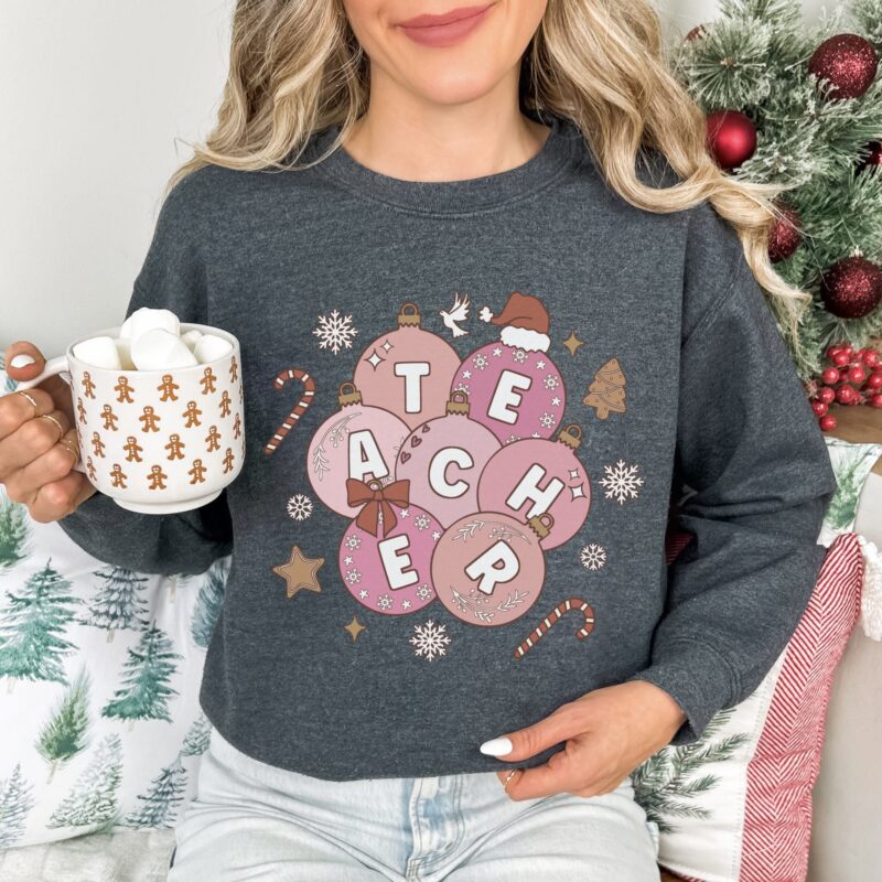 dark heather gildan sweatshirt