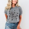 grey shirt